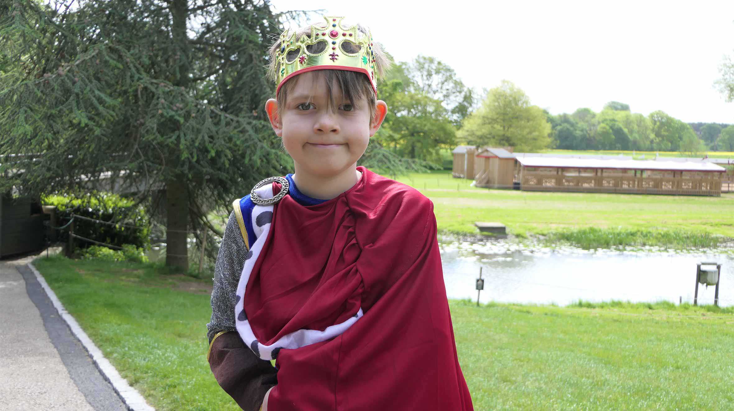 Wish child, Danny dressed as a king