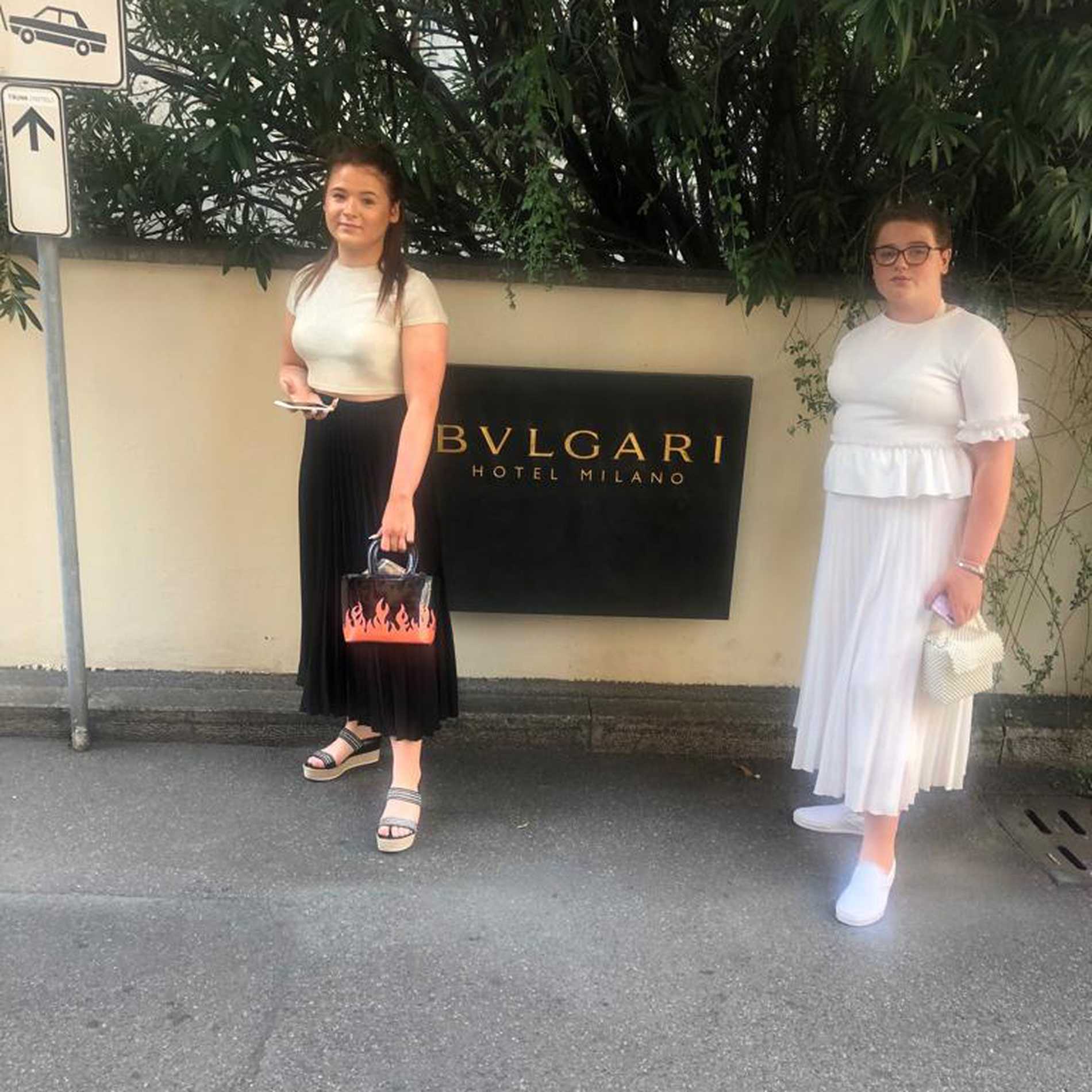 skye-and-sister-by-bulgari-sign-image-sq.jpg
