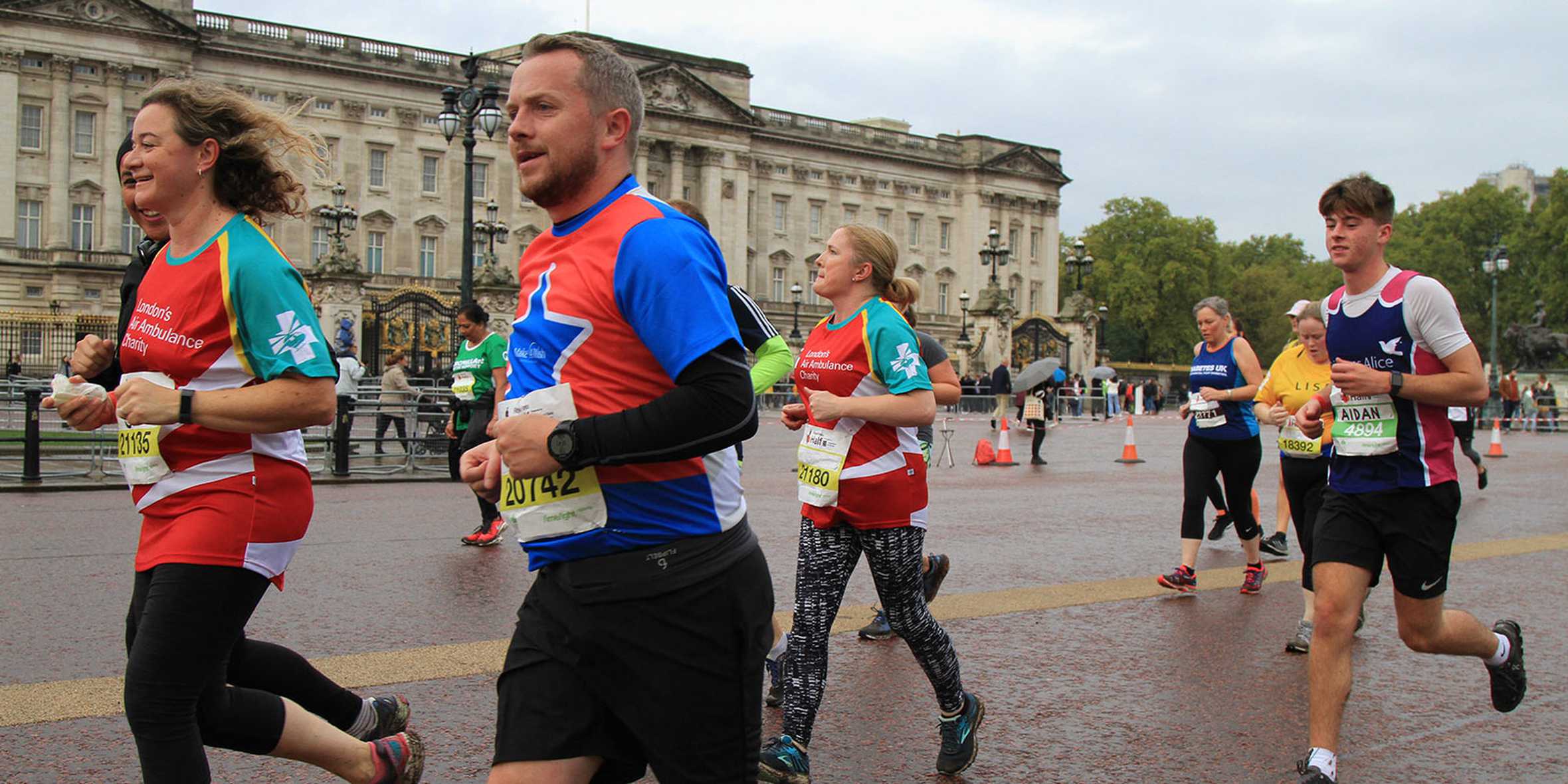 Padraig passing Buckingham Palace while taking part in the 2019 London Landmarks Half Marathon.