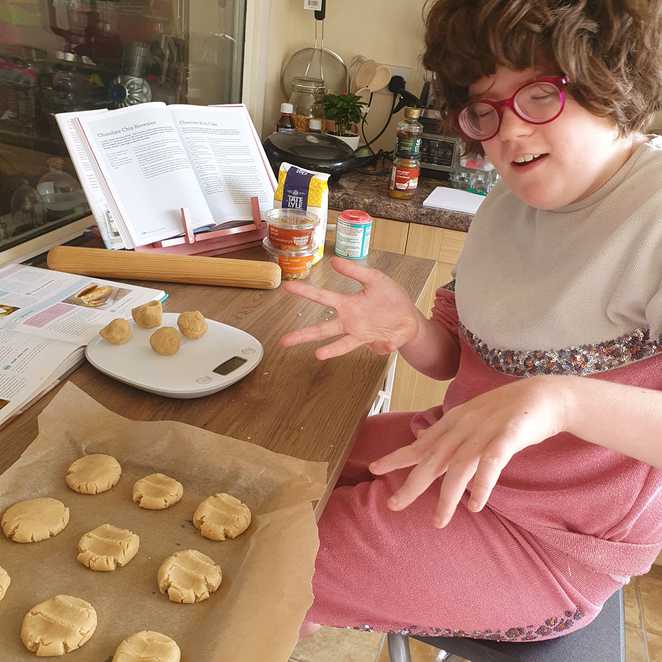 dakota-making-cookies-image-sq.jpg